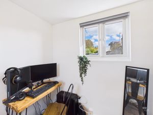 BEDROOM  MUSIC DESK- click for photo gallery